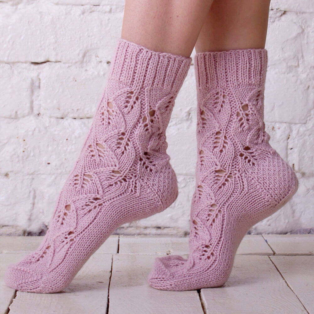 Красивые вязаные носки